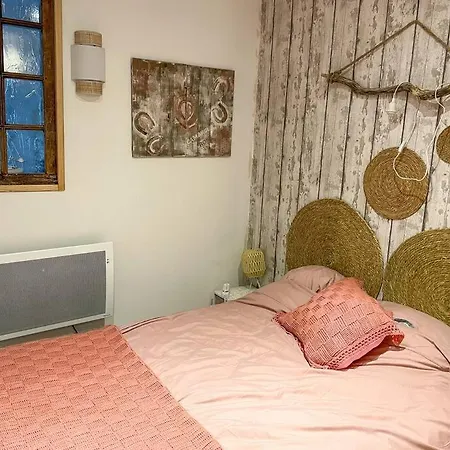 Jardin Et Proche Mer Apartment *